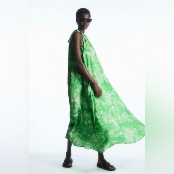 NEW COS OVERSIZED GATHERED MAXI DRESS in Green - Picture 5 of 13